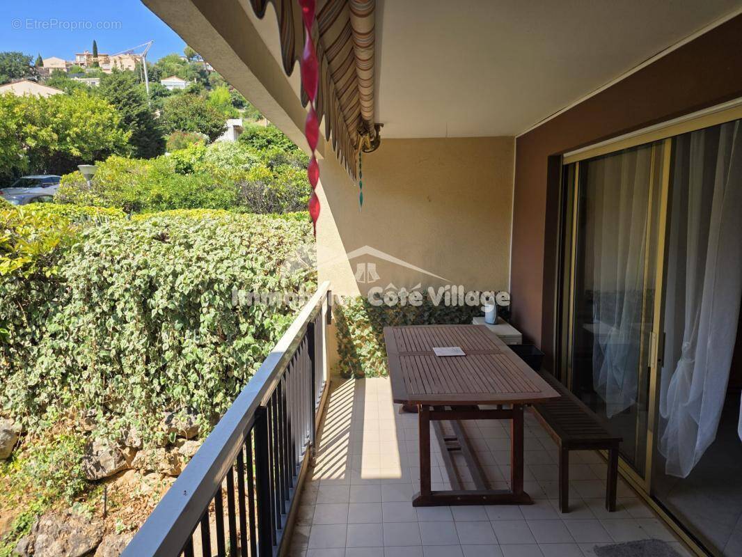 Appartement à SAINT-LAURENT-DU-VAR