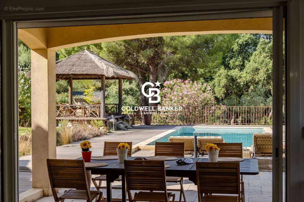 Maison à BORMES-LES-MIMOSAS