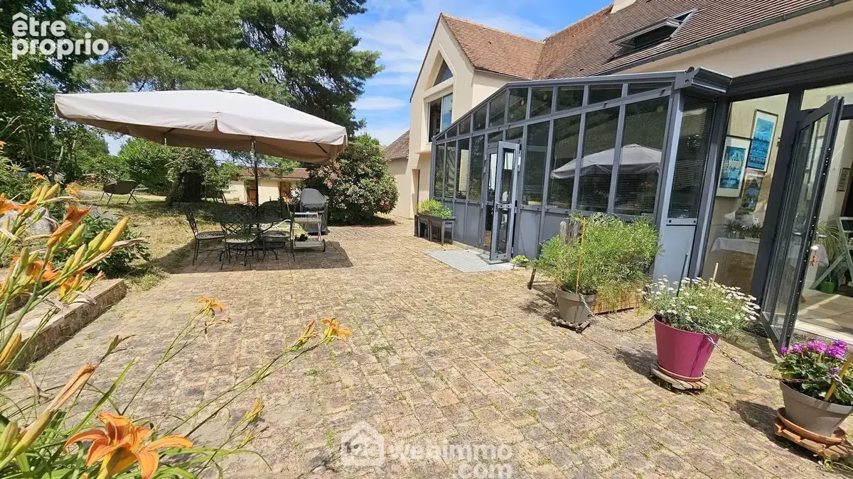 Une grande terrasse sans vis à vis!