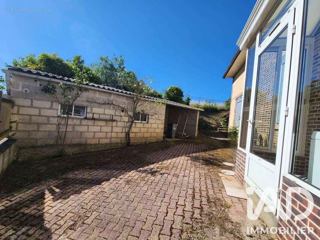 Photo 3 - Maison à ESTISSAC