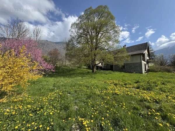 Maison à VALBONNAIS