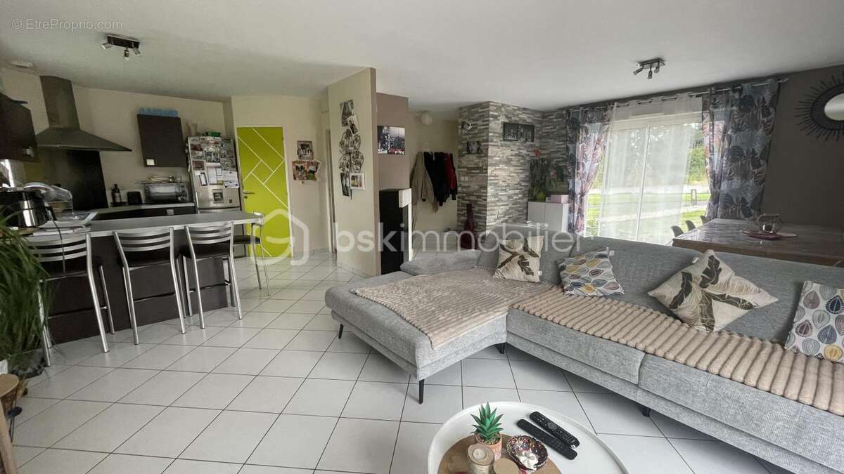 Maison à ALBARET-SAINTE-MARIE