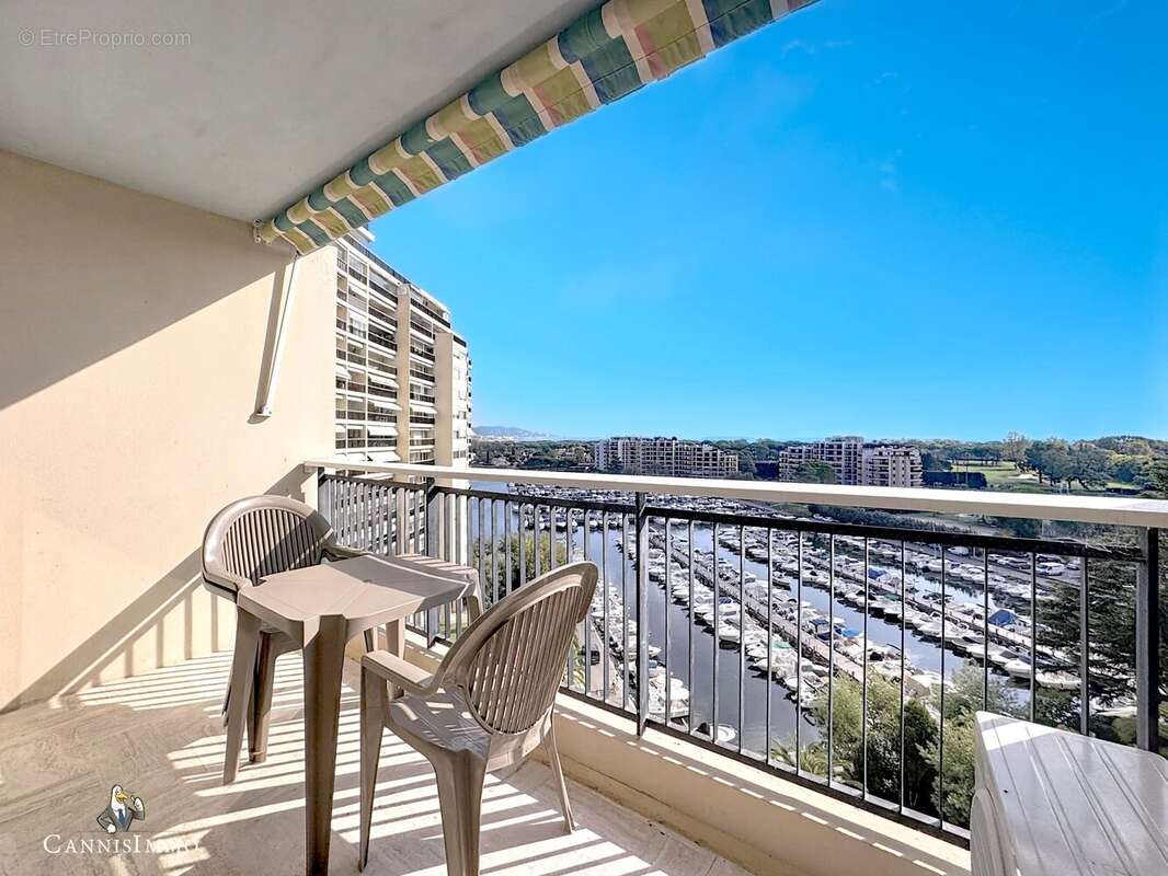 Appartement à MANDELIEU-LA-NAPOULE