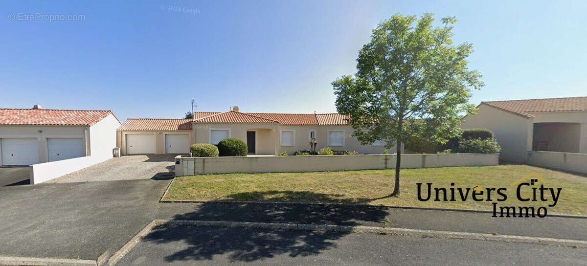 Maison à LA FERRIERE