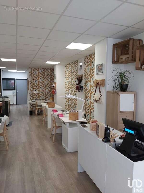 Photo 4 - Commerce à NEUFCHATEL-EN-BRAY