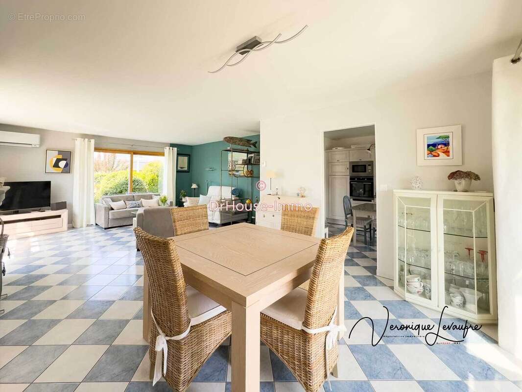 Maison à AGON-COUTAINVILLE