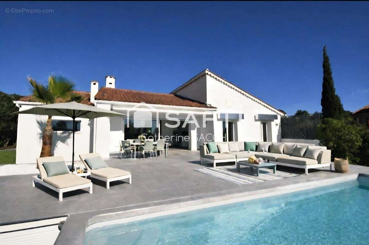 Photo 3 - Maison à SAINT-RAPHAEL