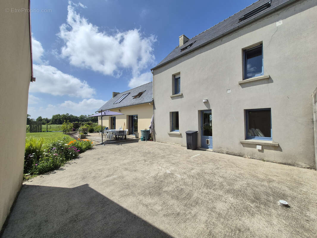 Maison à SAINT-MEEN