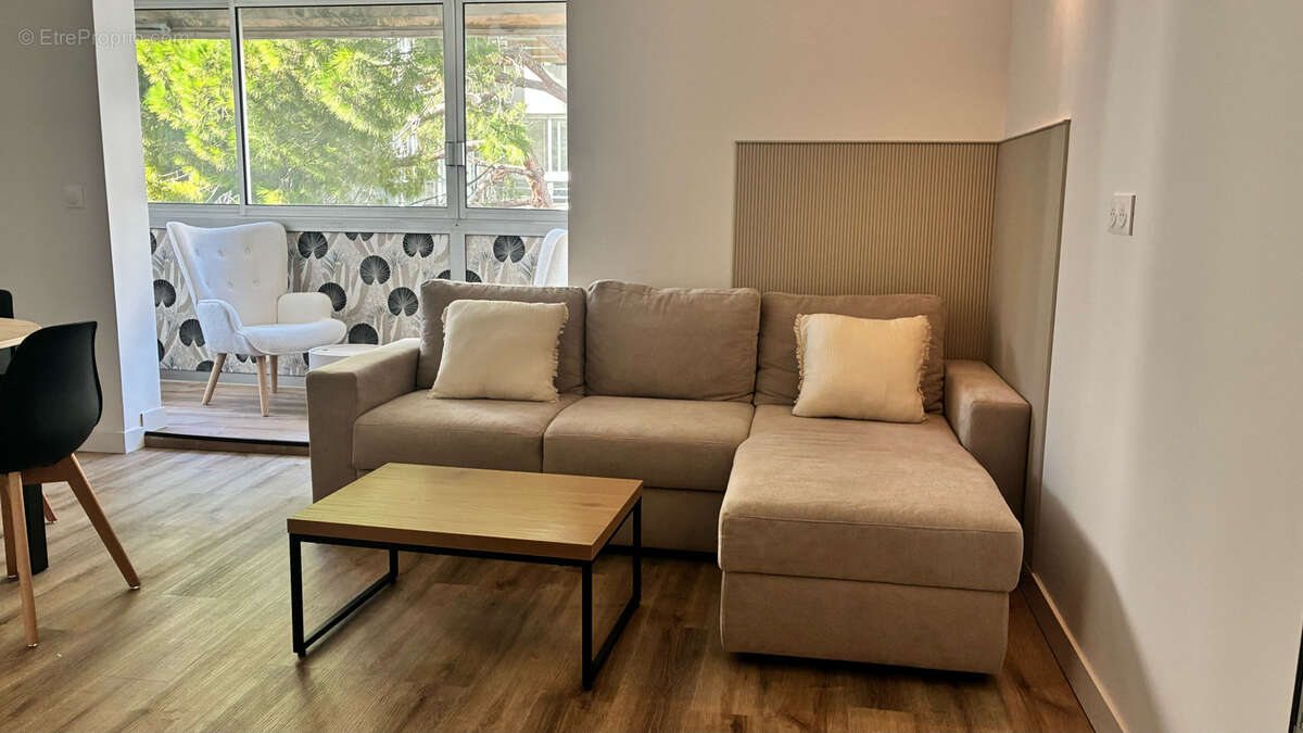 Appartement à MARSEILLE-8E