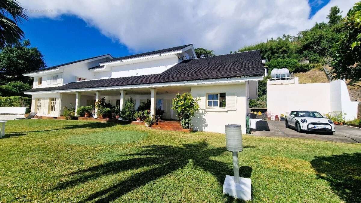 Villa de luxe à la montagne – vue mer exceptionnelle - photo 13