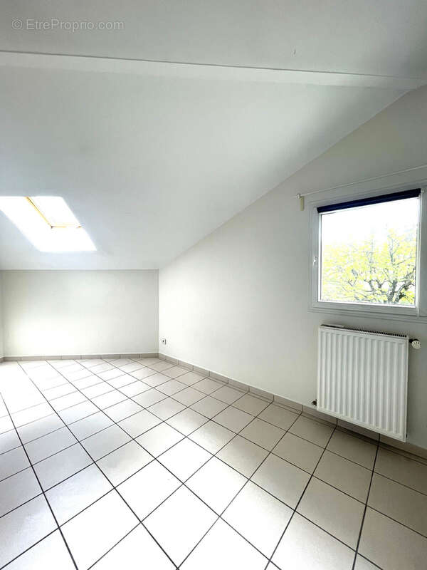 Maison à VARCES-ALLIERES-ET-RISSET