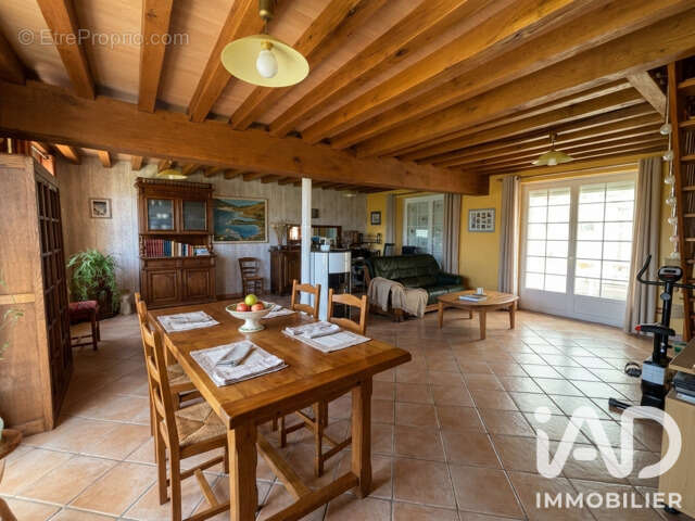 Maison 160 m² à La Chatre-Langlin  - photo 2