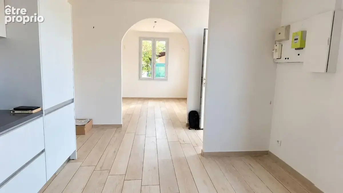 A vendre TOULON OUEST  maison de plain-pied de type 4 de 64 m² sur 304 m² de terrain - photo 3