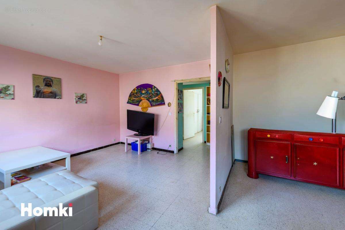 Appartement 3 pièces  de 67 m²  avec balcon à Nîmes, Rue Cordier - photo 7
