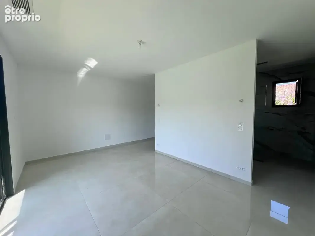 Maison 5 pièces 143 m² à vendre à Grimaud (83310) - photo 7