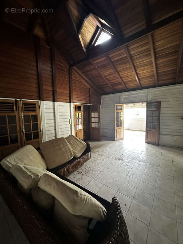 Maison à CAPESTERRE-BELLE-EAU