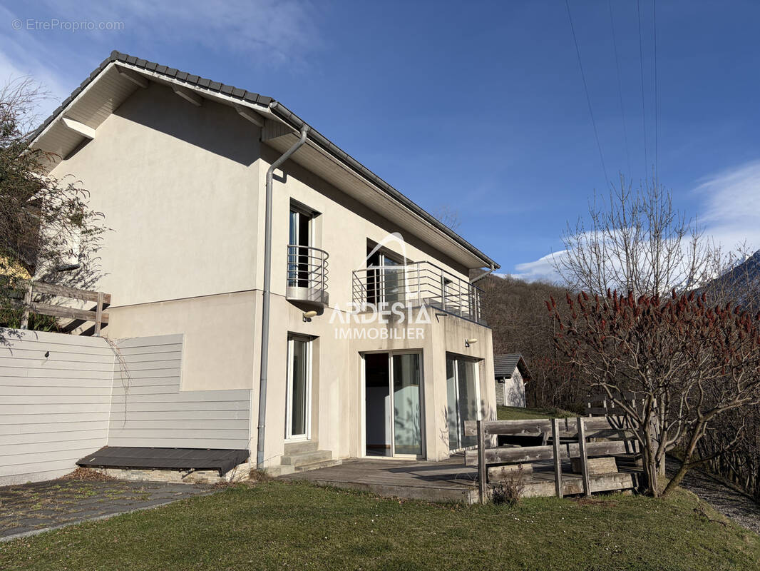 Maison à SAINT-MICHEL-DE-MAURIENNE