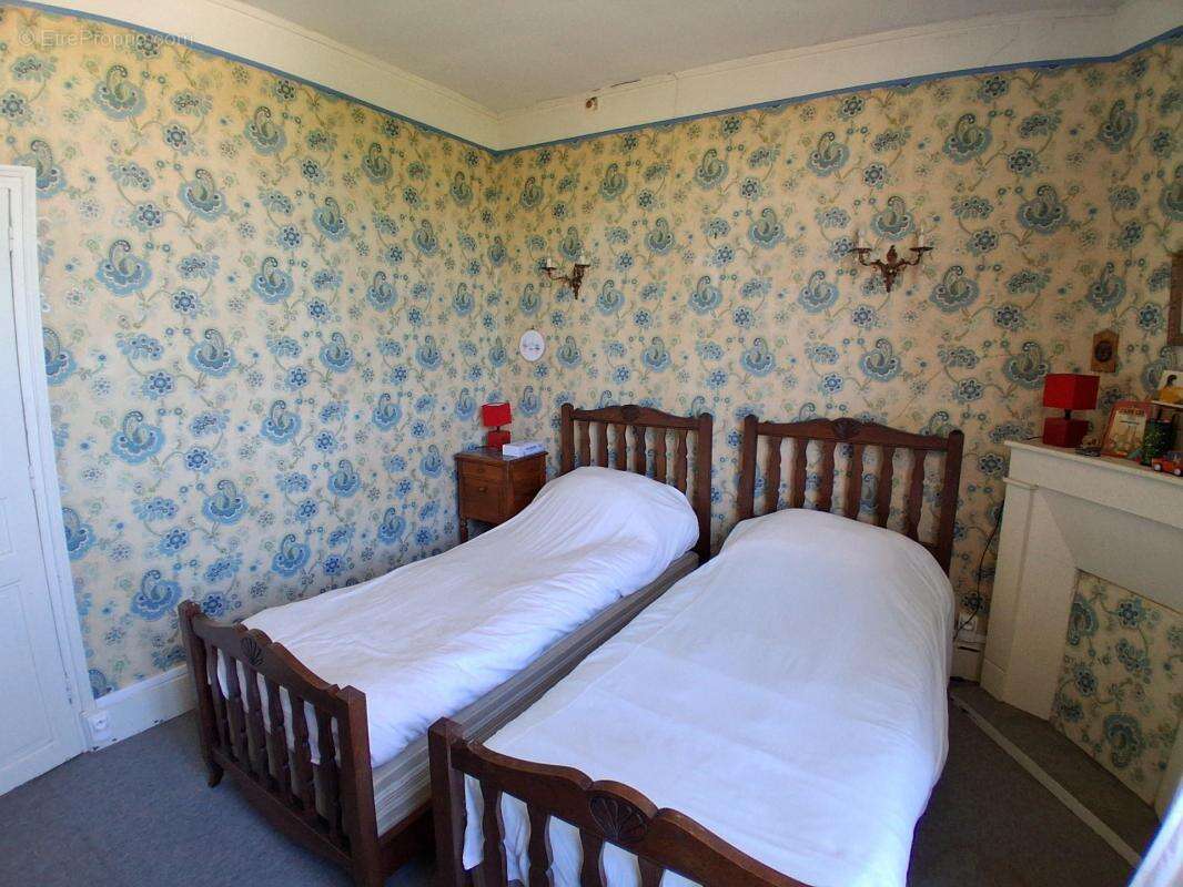 Maison familiale, 5 chambres, au coeur de Prissac (36) - photo 28