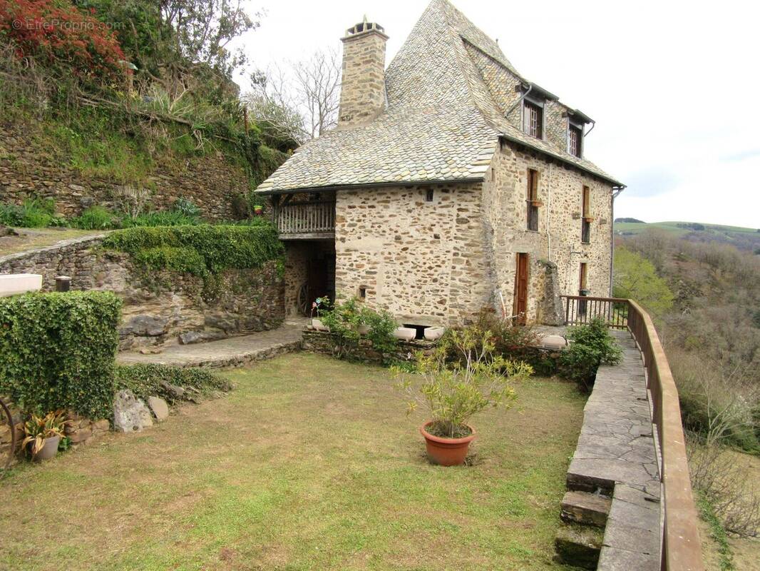 Maison à CONQUES