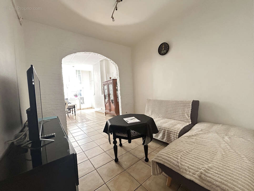 Appartement à MARSEILLE-1E