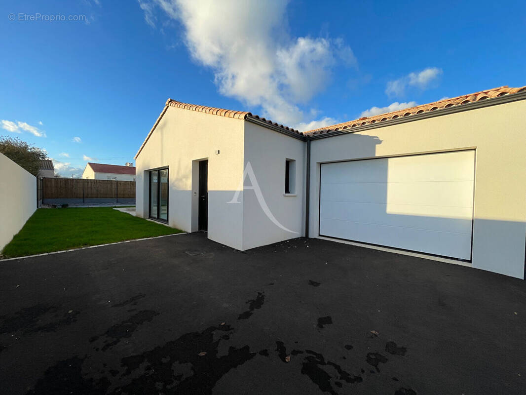 Maison à SAINT-HILAIRE-LA-FORET