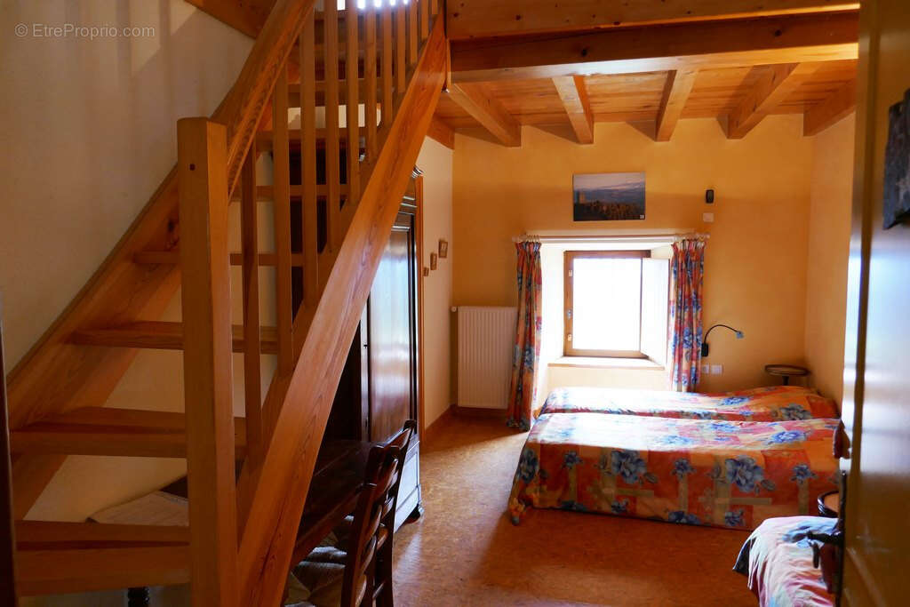 Maison à SAINT-FRONT