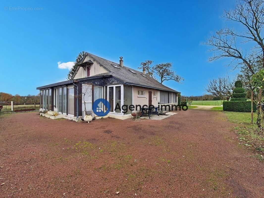 Maison à VILLIERS-AU-BOUIN