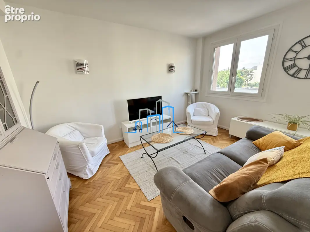 Appartement 3 pièces 68 m² à vendre à Chatillon (92320) - photo 2