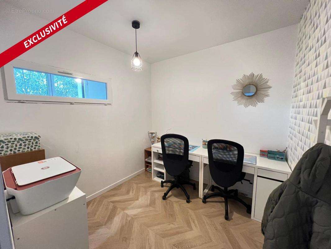 Maison à SAINT-MACAIRE-EN-MAUGES