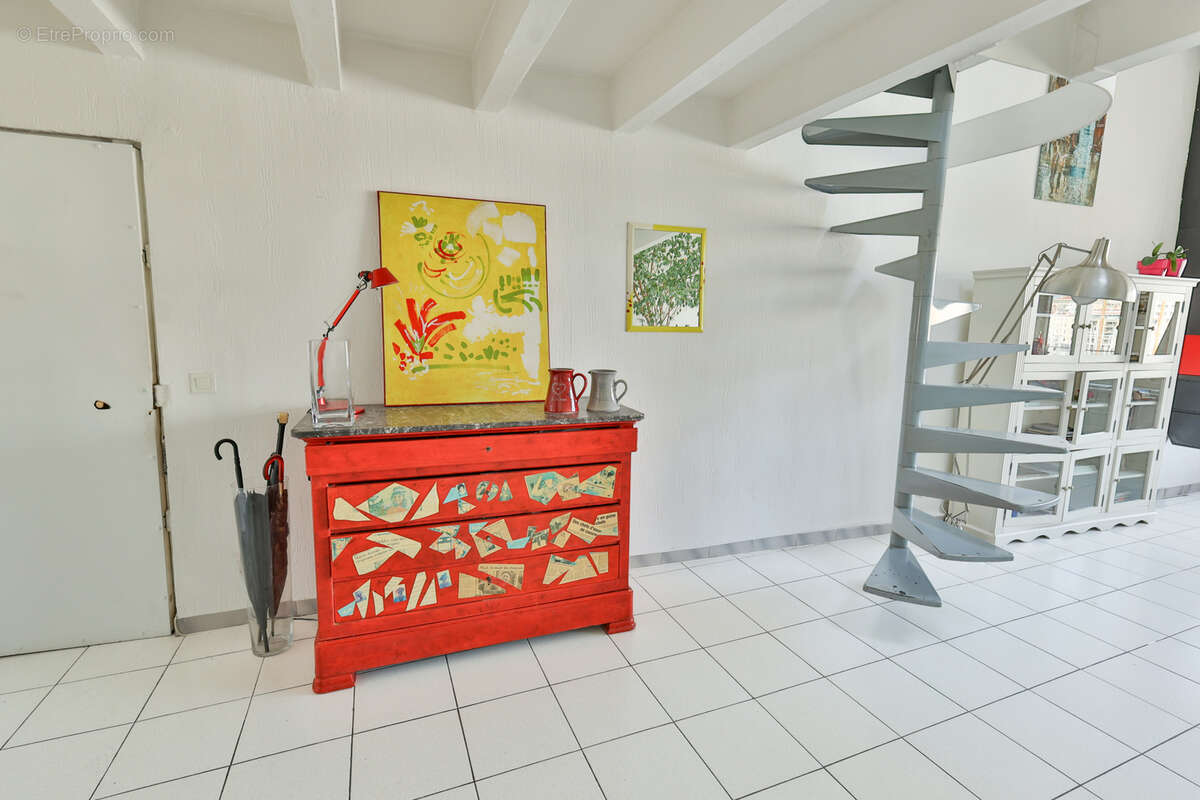 Appartement à MARSEILLE-7E