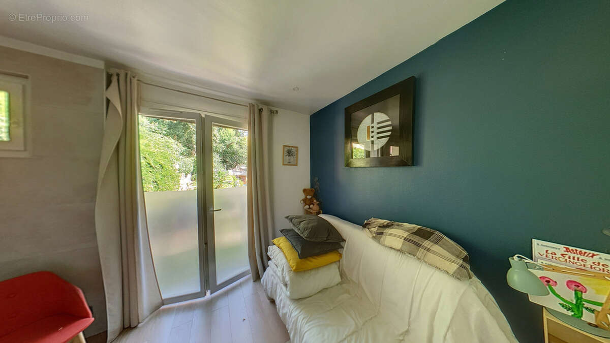 maison de 100m2 et 300m2 de terrain - photo 15