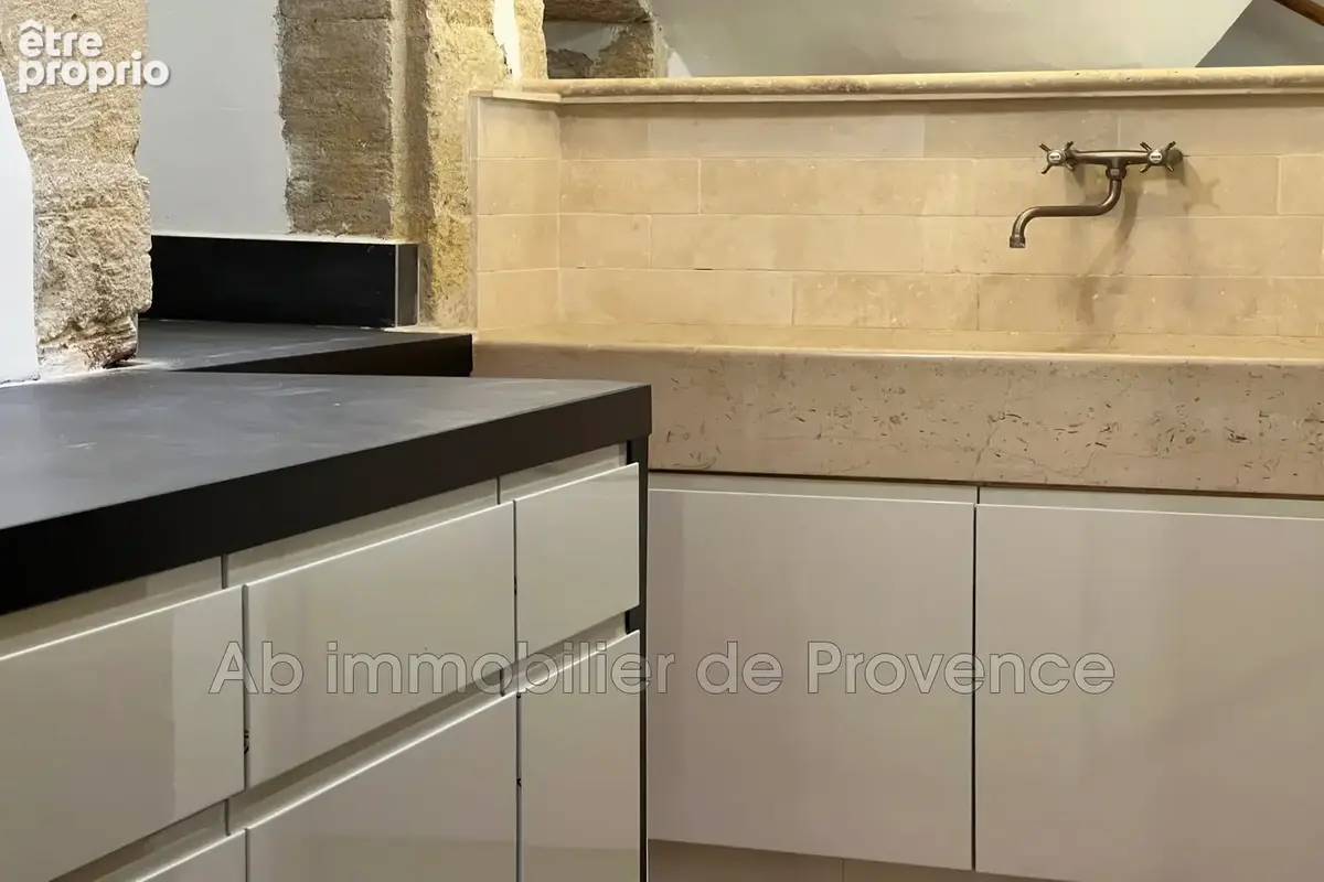 Maison 236 m² à Lauris  - photo 2