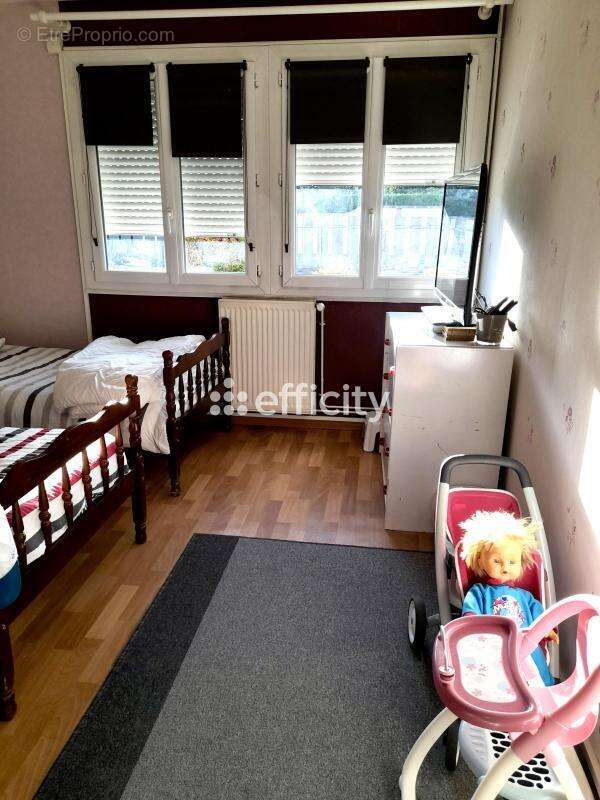 Maison à OZOIR-LA-FERRIERE