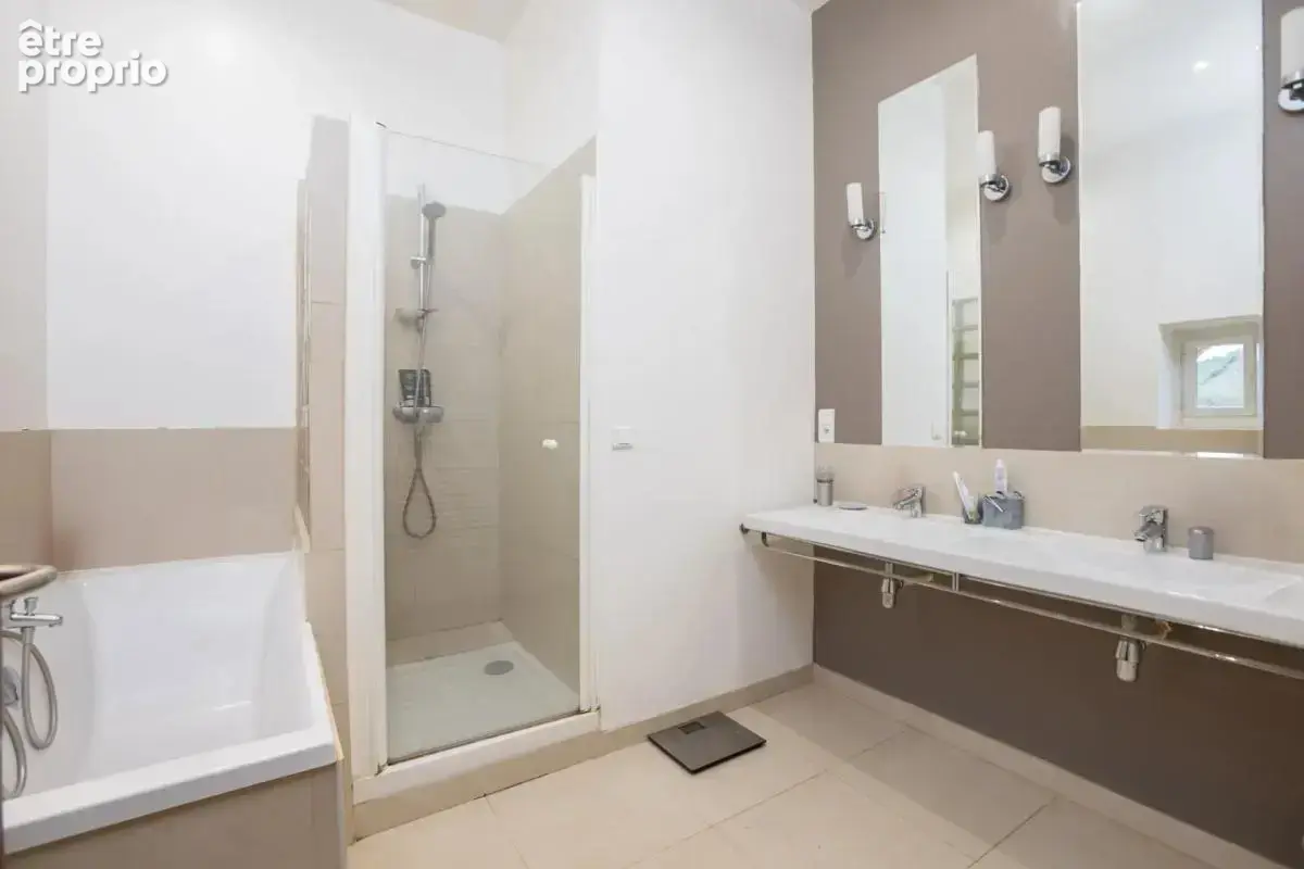 Maison de caractère de 130m2 au calme avec 2 700m2 de terrain - photo 6