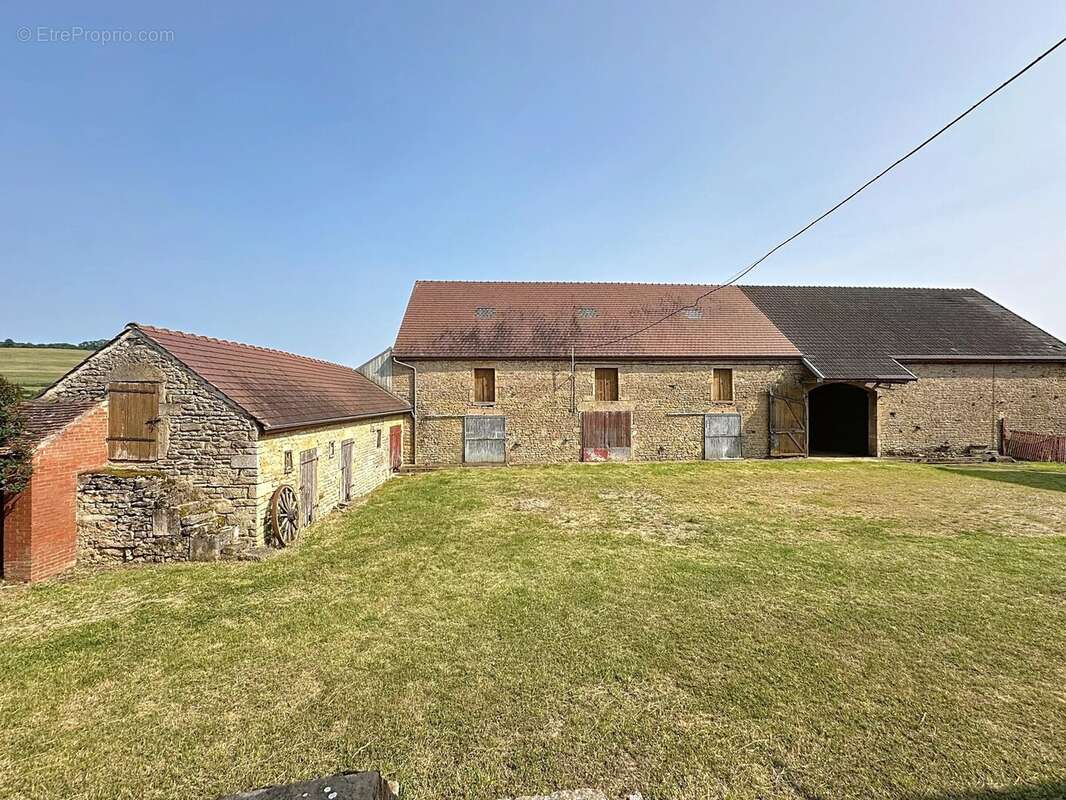 Maison à VILLARS-ET-VILLENOTTE