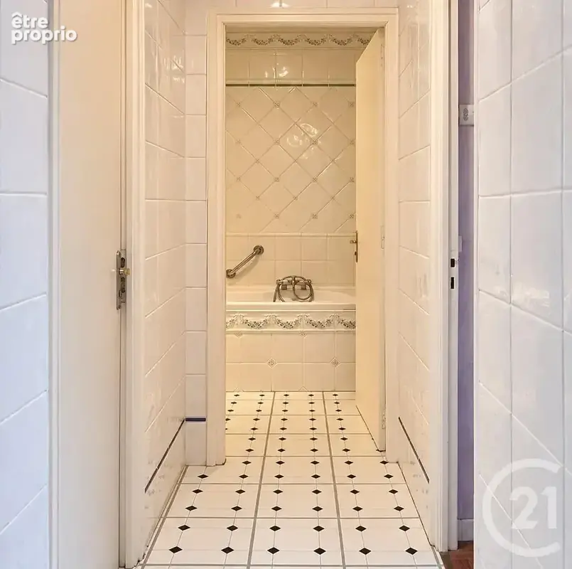 Maison 8 pièces 266 m² à vendre à Aunay-Sous-Auneau (28700) - photo 11