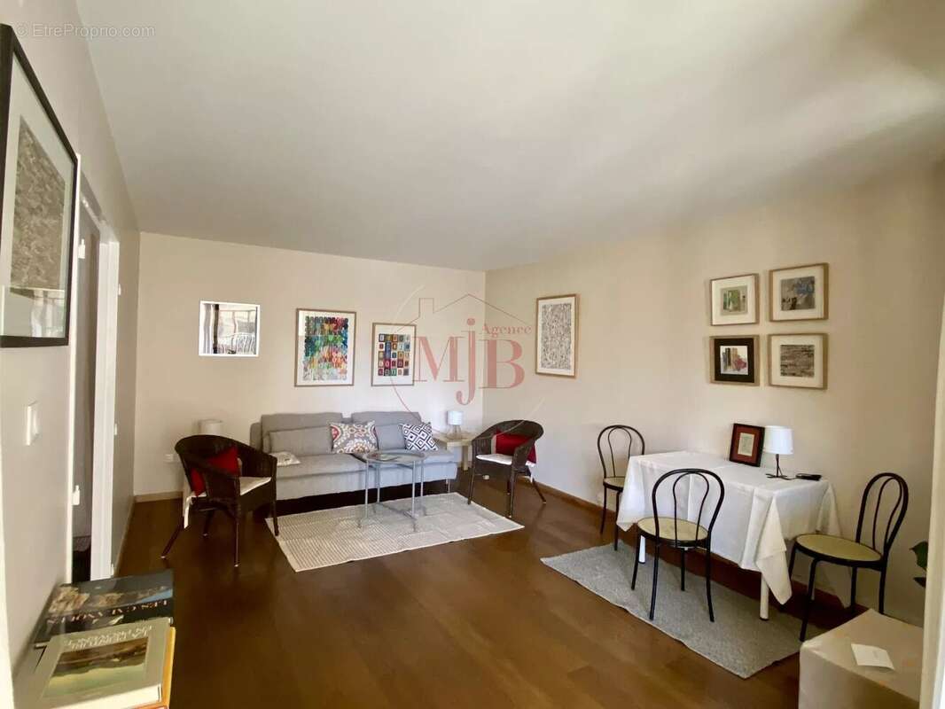 Appartement à AIX-EN-PROVENCE