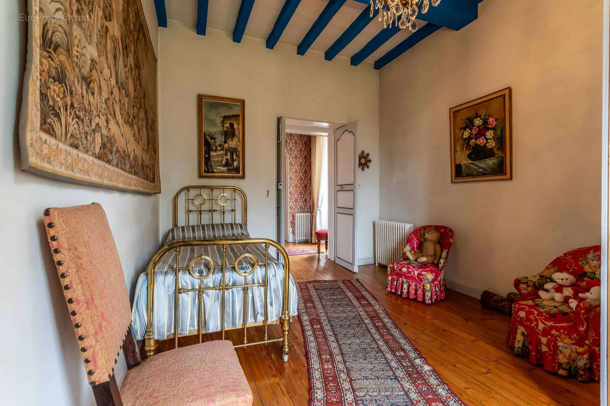 Chateau estate - photo 28