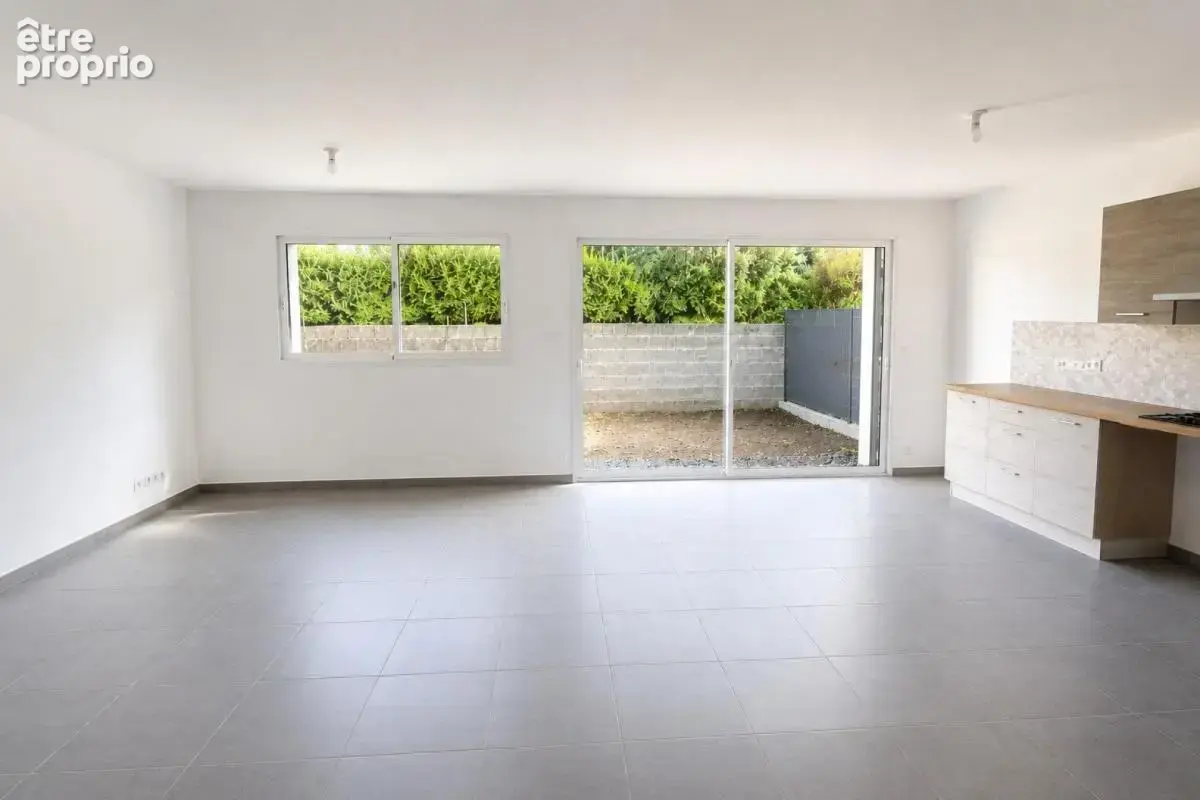 Maison récente de plain pied de 115 m2 - 4 chambres - Proche des commodités - photo 2