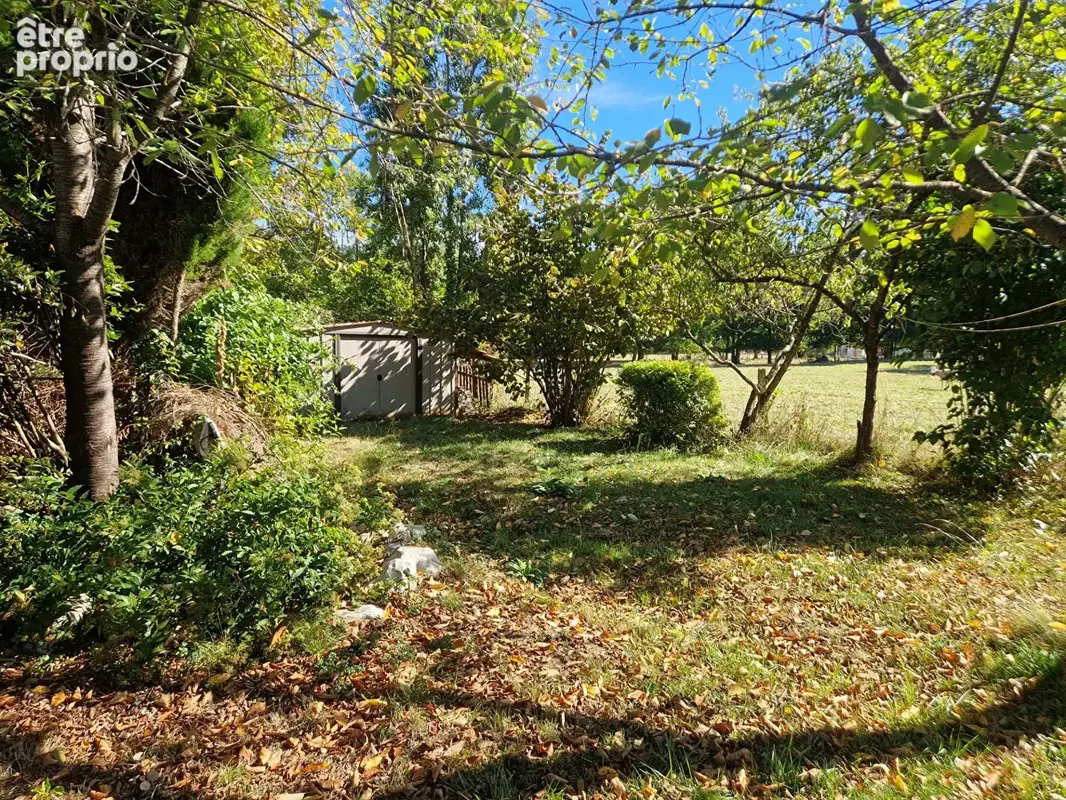 Maison de hameau avec garage et terrain - photo 18