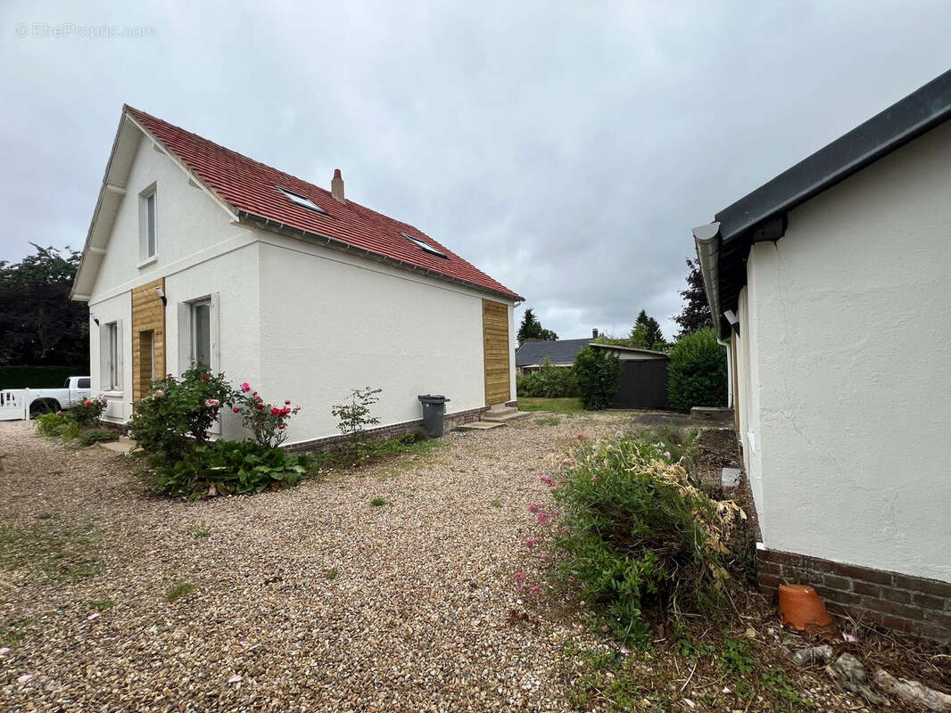 Maison à LE MESNIL-ESNARD