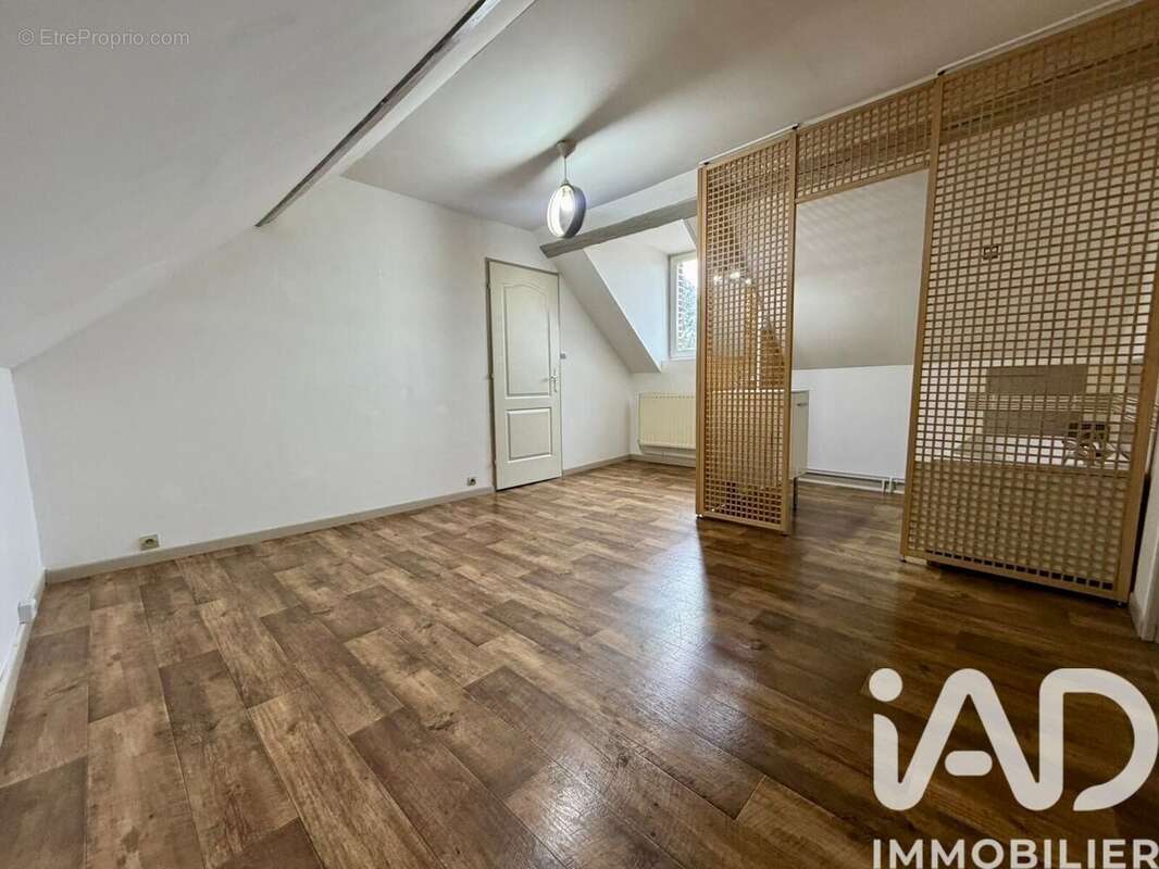 Photo 4 - Maison à SIN-LE-NOBLE