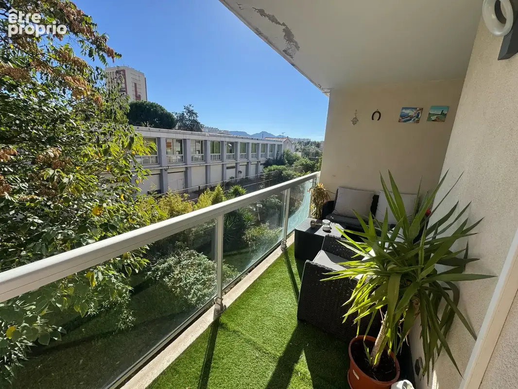 Appartement t3 - marseille 13010 - terrasse + place de stationnement - photo 8