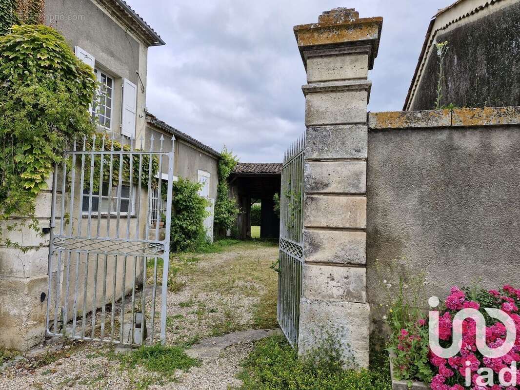 Photo 4 - Maison à LAMOTHE-MONTRAVEL