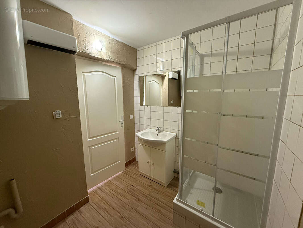 Appartement à SAINT-MAXIMIN-LA-SAINTE-BAUME