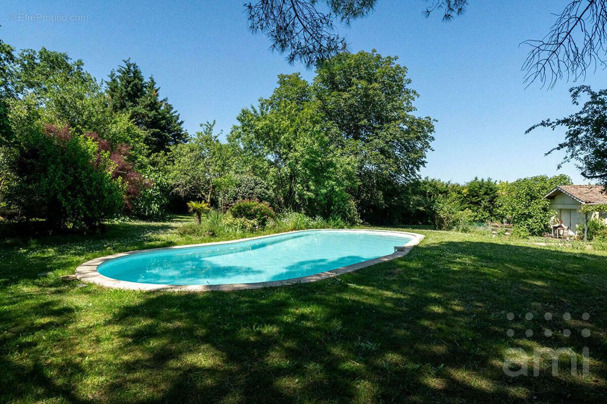 Maison à ARTIGUES-PRES-BORDEAUX