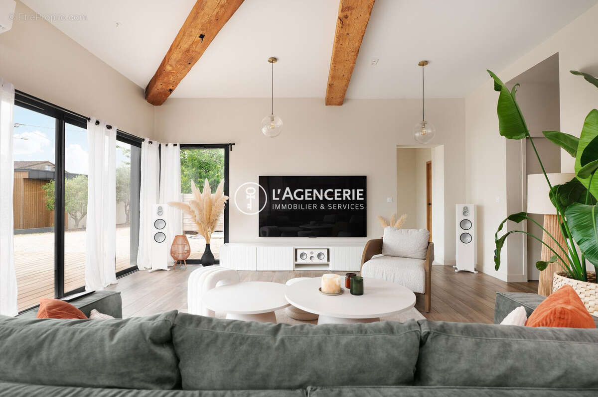 Maison 161 m² à Arthes  - photo 4