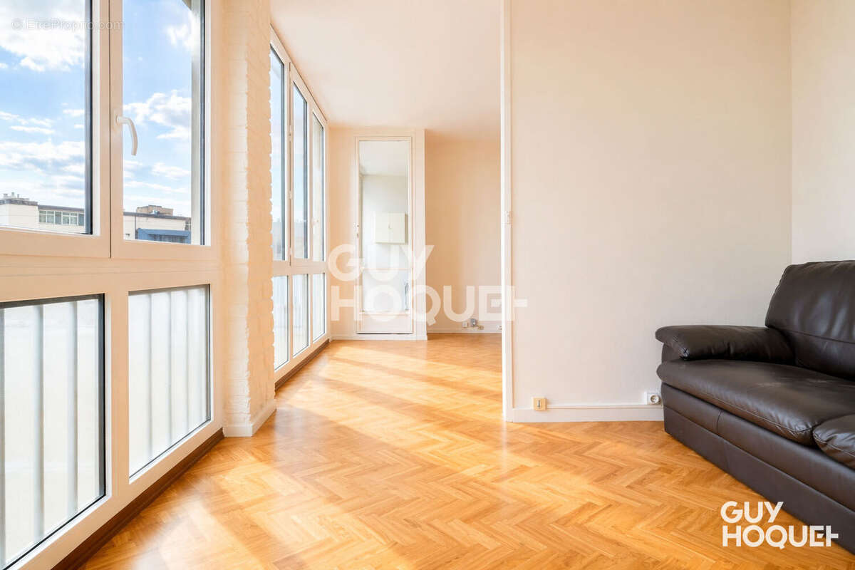 3/4 pièces 65m² - vue dégagée sur forêt  + loggia - photo 9