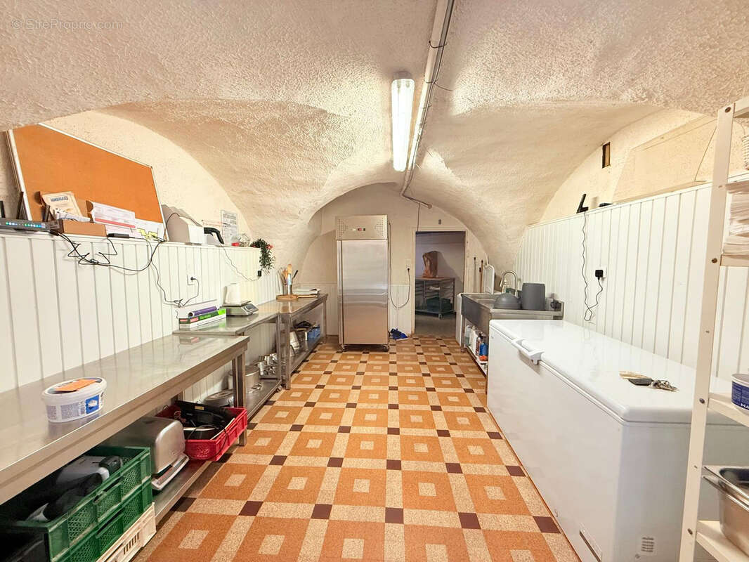 Commerce à SAINT-MARTIN-D'ARDECHE