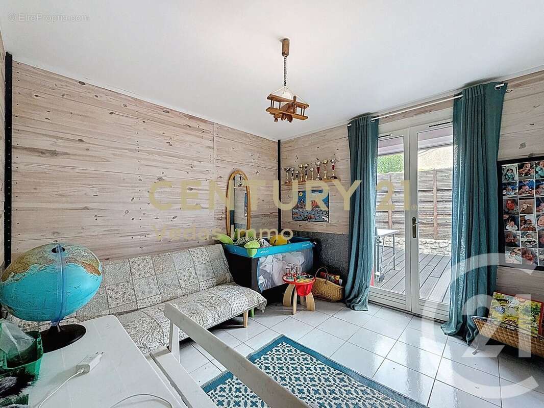 Maison à SAINT-JEAN-DE-VEDAS